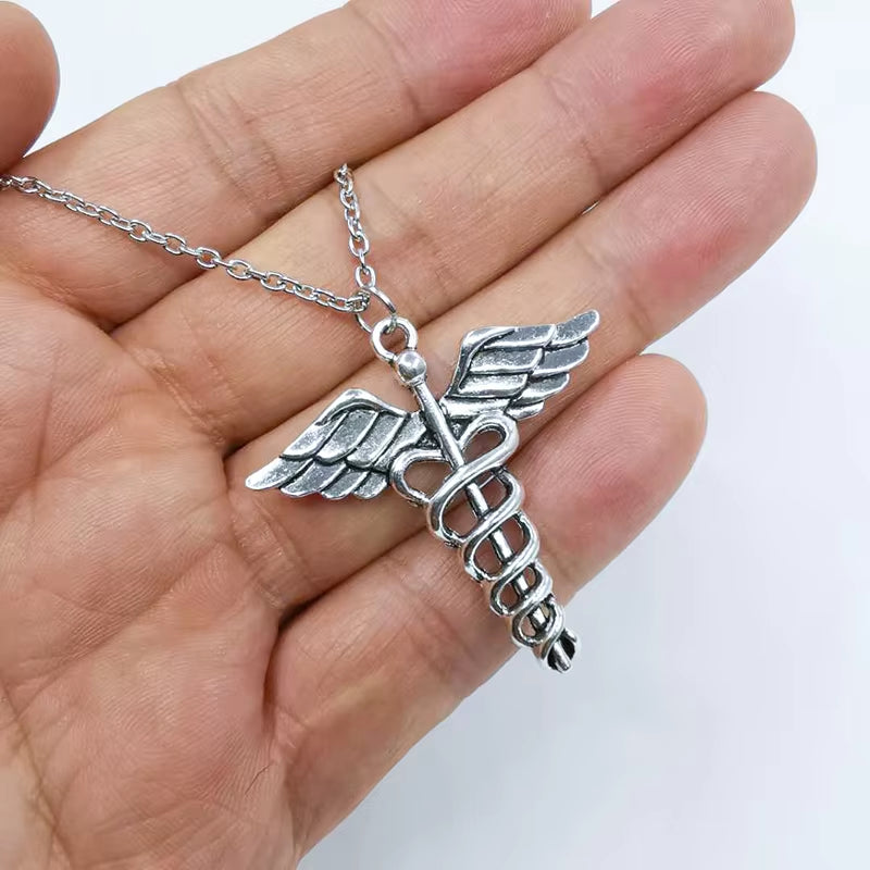 Razor Blade Pendant Necklace for Women Men Vintage Punk Goth Gothic Steampunk Accessories Grunge Rock Jewelry Y2K Aesthetic